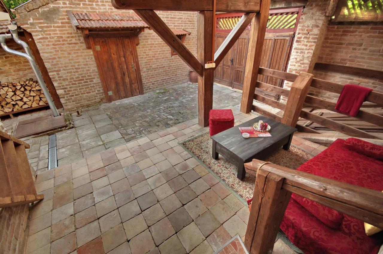 Villa Rusztika Gyula Eksteriør bilde